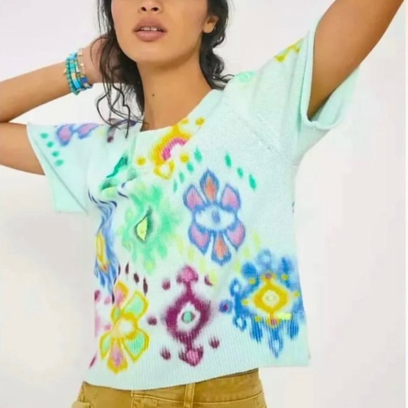 Anthropology green floral top knit short sleeve mint green multi colored size XS